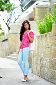 Check out these gorgeous hot pink shirts for girls at dhgate canada online stores, and buy hot whether you're looking for a girls vintage shirt or girls shirts checks, we've got you covered with a. How To Style Pink T Shirt Top 13 Casual Yet Attractive Outfit Ideas For Ladies Fmag Com