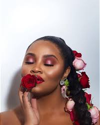 It's been a year since @viebeautyx #30ROSES made its debut to the world.  WOW 🤯 what a ride it has been. There aren't enough words to describe this  journey of expanding Vie