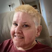 A nice warm Keto Walnut Blondie with a glass of low carb milk sounds like  the perfect ending to the day.  https://alldayidreamaboutfood.com/keto-walnut-blondies/