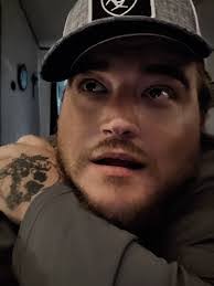 Austin Teeter's Instagram, Twitter & Facebook