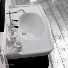 Echte retro badezimmer aus englischen manufakturen, so individuell wie sie selbst. Sanitarkeramik Englischbad Stil Wc Und Bidet Klassisch Impero Olympia