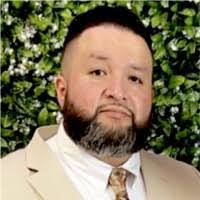 Efren Barragan's Instagram, Twitter & Facebook