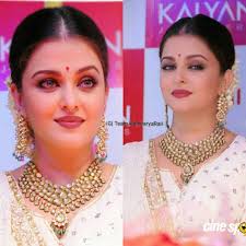 7 679 Likes 51 Comments Aishwarya Rai Bachchan Teamaishwaryaraii On Instagram Lovely Aishwarya Rai Bachchan Beautiful Indian Actress Bollywood Bridal