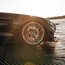 Saw this wheel on Instagram, what are these ring attachments called? Never  seen this before : rWheels