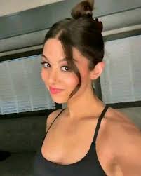 Vote out your least favorite siblings in the game