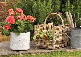 How Do You Frost Proof Glazed Garden Pots? | Ten Thousand Pots