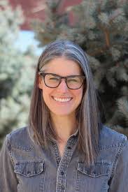 Evelyn Volz's Instagram, Twitter & Facebook