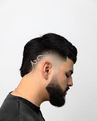 Burst fade with design, someone in the community asked how to go about  doing designs so we dropped this full tutorial in the online course and  short version