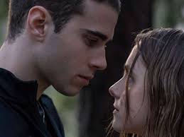 As cenas em Através da Minha Janela que foram uma tortura para Clara Galle  por causa de sua baixa autoestima