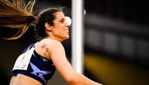 Το άλμπουμ της ζωής της και η πορεία προς την κορυφή. Ppb Axaeifk Lm