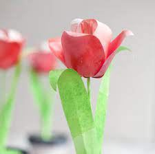 Paper Tulips With Printable Template And Tutorial From Ellinee Paper Flowers Flower Crafts Diy Paper