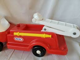Good morning, unfortunately group is cancelled today due to a new kitchen being fitted in the community centre. Vintage Little Tikes Red Fire Engine Truck 2 Fireman Toddle Tots Lt2 For Sale Online Ebay