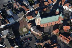 Von privat neu renovierte 2 1/2 zimmerwohnung zu vermieten. Grossflachiger Einzelhandelsbetrieb Plant Ansiedelung In Der Innenstadt