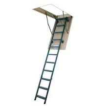 30 Wide Pull Down Attic Stairs Atticplayroommancave Escada Sotao Espacos Pequenos Sotao