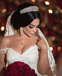2dbc5a6a8a0952210f44708af22b6897 In 2020 Wedding Hairstyles With Crown Wedding Tiara Veil Princess Wedding Dresses