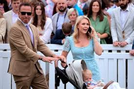 Karoline Leavitt Blasts Reporter by Posting Screenshot of His Private Texts. Now Her Bizarre Reply Is Going Viral