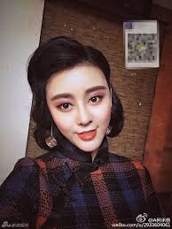 Cô gái 8 lần phẫu thuật để giống hệt Phạm Băng Băng