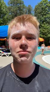 Sunscreen with glitter in it