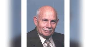 Julie Sedlock's Instagram, Twitter & Facebook