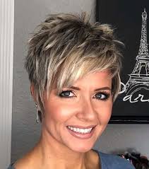 Luscious waves soften the edgy cut, giving the hairstyle a sassy aesthetic. 100 Best Short Hairstyles For Women Over 50 Femina Talk