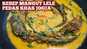 4 ekor lele fresh, bersihkan lalu goreng. Resep Mangut Lele Kemangi Khas Jogjakarta Youtube