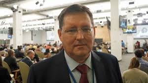 Henriksen skuvle Suoma Sámedikki riikkaidgaskasaš eamiálbmotpolitihkas