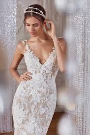 Brautkleider koln hochzeitskleider anna moda. Brautmode San Patrick Studio Brautkleid Kalania Anna Moda