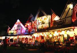 Everyday Is A Holiday Night Lights Marthas Vineyard Marthas Vinyard Cape Cod Vacation