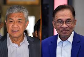 Pada tahun 1993, tan sri mohd. Audio Tular Pemuda Umno Seremban Buat Laporan Polis Astro Awani