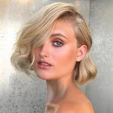 If you're in a more artsy profession, you can get away with a funky look but if you are in a more conservative profession you might opt for a more professional look. 14 Chic Short Hairstyles For Women In 2019 Wella Professionals