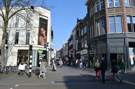 Eerste en tweede pinksterdag 2020, wat te doen met pinksteren? Dit Zijn De Openingstijden Van Winkels In Breda Tijdens Pinksteren 2020 Indebuurt Breda