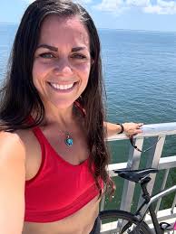 Life is short, make it sweet. ✨ Thank you to my sweet friend  @polkadotsphotographyfl for these photos. 💕