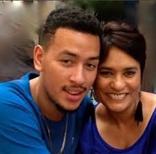 ZAlebs - PICS: The way AKA's mom reacted to Nellie's death... | Facebook