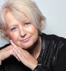 Carol Rall's Instagram, Twitter & Facebook