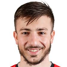 Sparta rotterdam'da forma giydiği dönemde ismini duyuran ve sonrasında brentford'a transfer yapan halil, forvet pozisyonunda oynuyor. Halil Dervisoglu Football Manager 2019