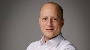 Kelly: Florian Eberl ist neuer Sales Director bei Kelly