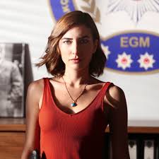 Pin By Hakan On Hazar Motan Turkish Beauty Turkish Actors Beauty