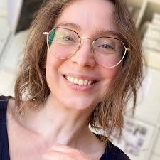 Lenore Mccarthy's Instagram, Twitter & Facebook