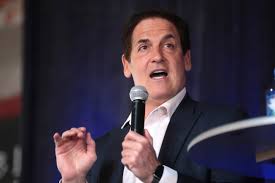 Mark Cuban Now Fights for Minimum Wage for Employees Be Set at $20: Says It's 'Smart'