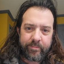 Brian Lindahl's Instagram, Twitter & Facebook