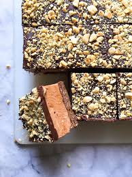 Chocolate Mousse Bars With Feuilletine Crunch Desserts Eat Dessert Dessert Bars