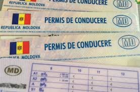 (1) pentru a conduce pe drumurile publice autovehicule, tramvaie ori tractoare agricole sau forestiere, conducătorii acestora trebuie să posede permis de conducere corespunzător. Se InteÈ›esc Cazurile De Mituire Pentru ObÈ›inerea Permisului De Conducere
