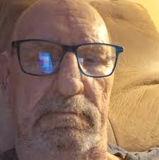 Hey coach, keep your eyes 👀