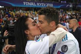 Football legend ronaldo proposes to dj paul morais on her 28th birthday in december 2013. The Cr7 Timeline On Twitter Wishing Georgina Rodriguez A Very Happy Birthday
