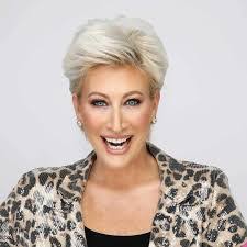 Dean Brush's Instagram, Twitter & Facebook