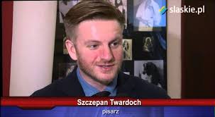 Nagrody w rękach artystów