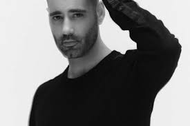 16 458 просмотров 16 тыс. Nikolas Strabopodhs O Loykas Se 8 Le3eis Se Mia Synentey3h Monadikh Ereportaz