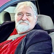 Matt Batchelder's Instagram, Twitter & Facebook