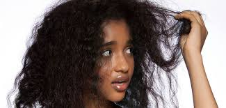 Simpel Begini 9 Cara Merawat Rambut Keriting Agar Gak Gampang Frizzy