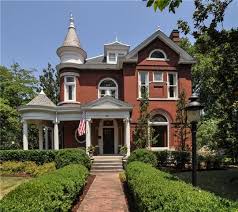 Beautiful Southern Homes Green Moore House Stunning Queen Anne Style Home Was Originally Called The Turret Mansio Moore House Victorian Homes Franklin Homes